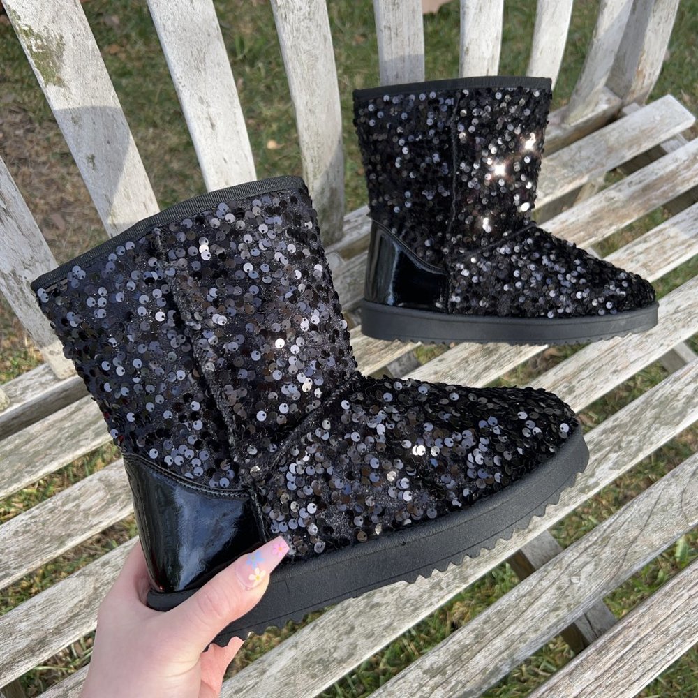 Black Sequin Glitter Sparkly Bling Mid Calf Faux Fur Lined Winter Boots